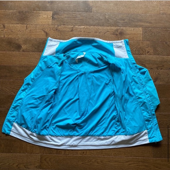 Lululemon Run: Track Attack Jacket - Picture 11 of 15